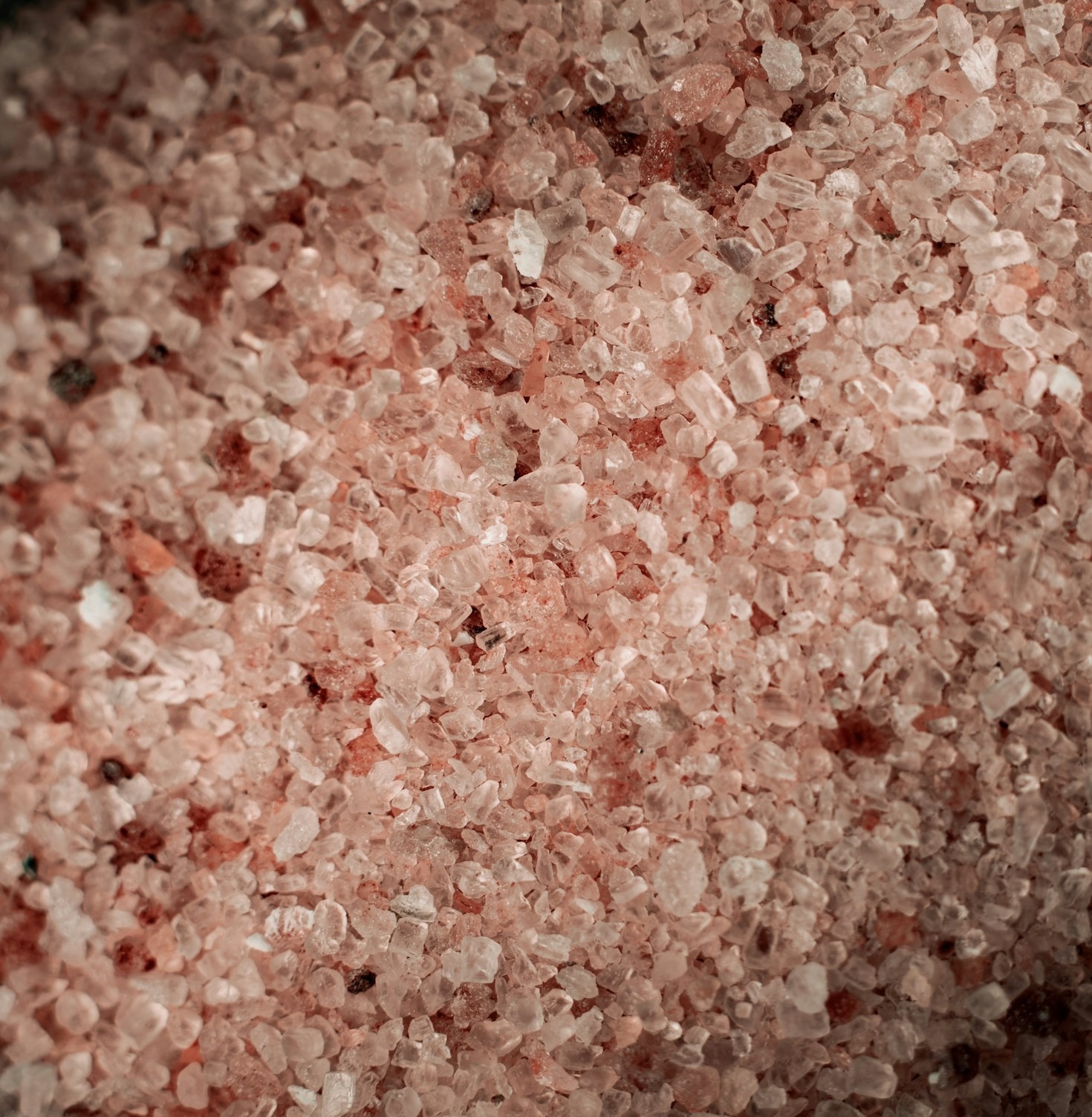 Understanding the Unique Flavor of Himalayan Pink Salt